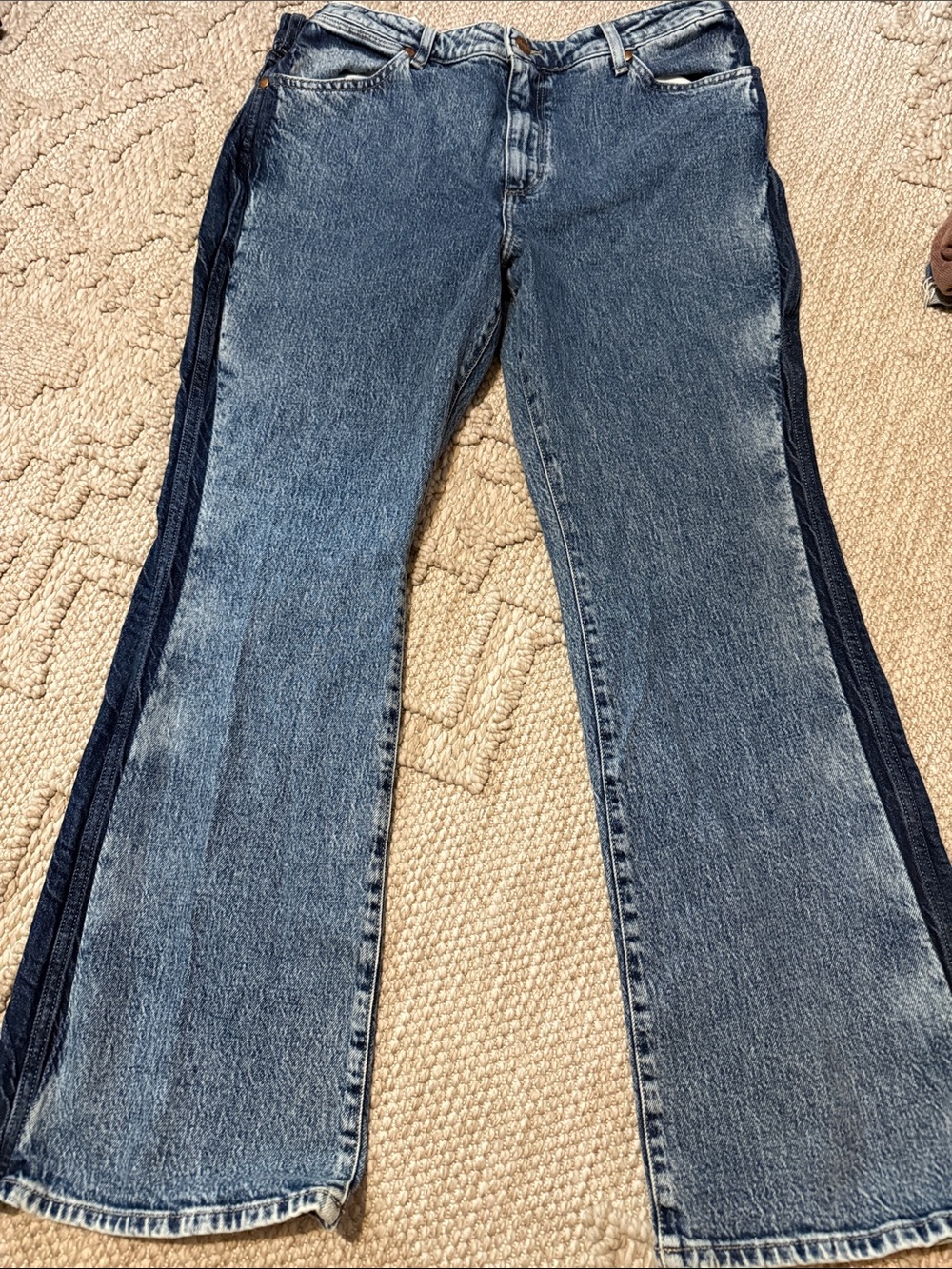 Wrangler Blue Two-Tone Bootcut Jeans with Dark Side Panels